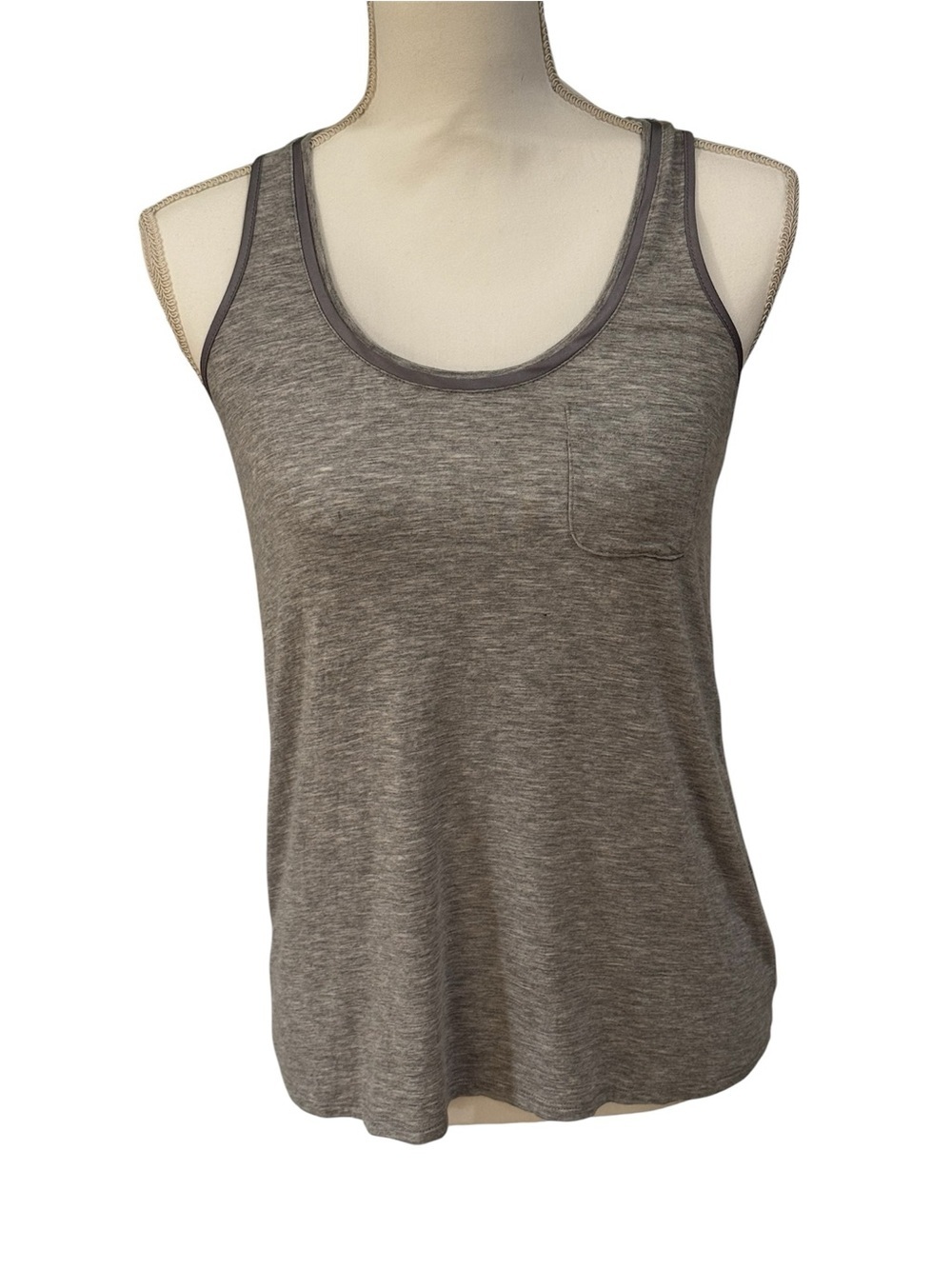 White House Black Market gray scoop neck tank top, front pocket, stretchy, XS.